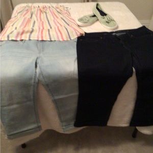 Multi-piece outfit: 2 cropped jeans, 1 shirt, sneakers